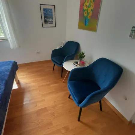 Гостевой дом Jelena Примоштен