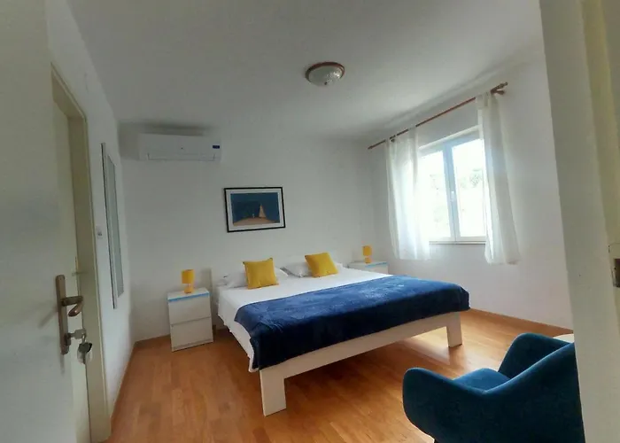 Jelena 4* Primošten